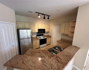 1408 Lake Shadow Circle - Photo Thumbnail 5