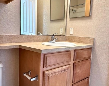 6177 Metrowest Boulevard - Photo Thumbnail 14