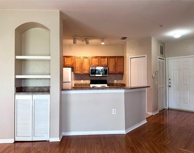 6177 Metrowest Boulevard - Photo Thumbnail 6
