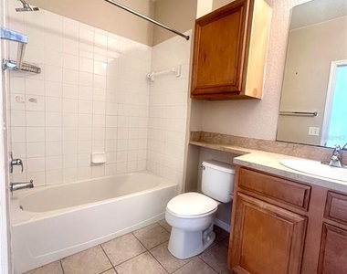 6177 Metrowest Boulevard - Photo Thumbnail 12