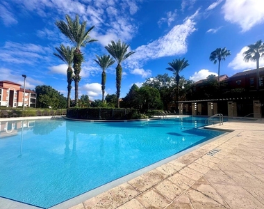 6177 Metrowest Boulevard - Photo Thumbnail 3