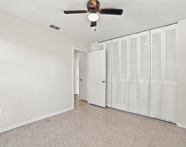 843 Quintilian Avenue - Photo Thumbnail 19