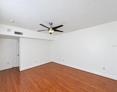 204 E South Street - Photo Thumbnail 16