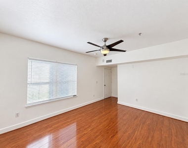 204 E South Street - Photo Thumbnail 17