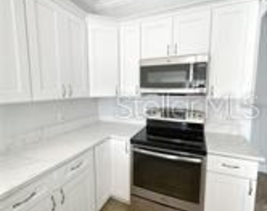 2610 Coldstream Court - Photo Thumbnail 12