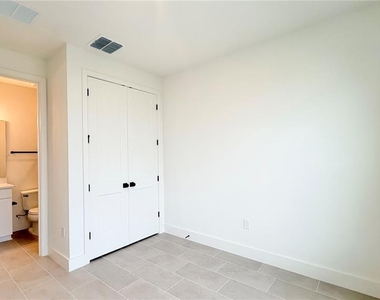 15105 Groveside Road - Photo Thumbnail 5