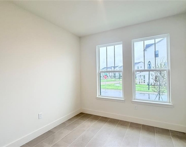 15105 Groveside Road - Photo Thumbnail 4