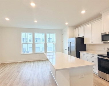 15105 Groveside Road - Photo Thumbnail 10