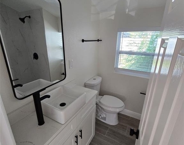 416 W Ianthe Street - Photo Thumbnail 5