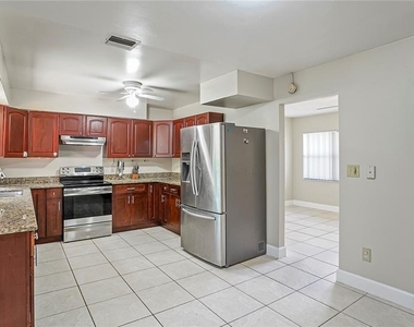 5717 Lawndale Road - Photo Thumbnail 11