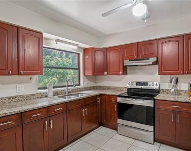 5717 Lawndale Road - Photo Thumbnail 7