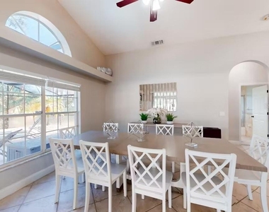 102 Titan Drive - Photo Thumbnail 12