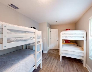 102 Titan Drive - Photo Thumbnail 39