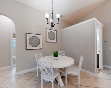 102 Titan Drive - Photo Thumbnail 15