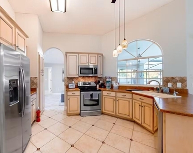 102 Titan Drive - Photo Thumbnail 23
