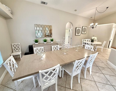 102 Titan Drive - Photo Thumbnail 17