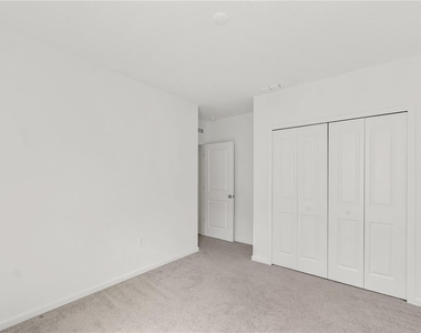 4753 Golden Knight Boulevard - Photo Thumbnail 21