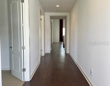6325 Flat Lemon Drive - Photo Thumbnail 2