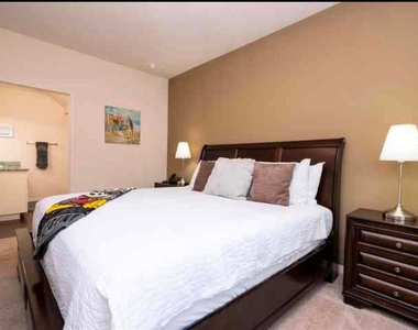 3218 Cupid Place - Photo Thumbnail 7