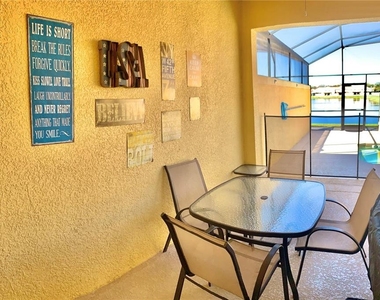 8921 Candy Palm Road - Photo Thumbnail 15