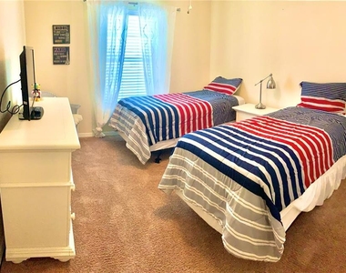 8921 Candy Palm Road - Photo Thumbnail 10