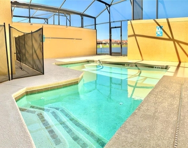 8921 Candy Palm Road - Photo Thumbnail 17