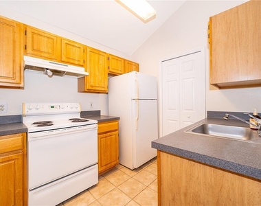 6593 Queens Borough Avenue - Photo Thumbnail 8