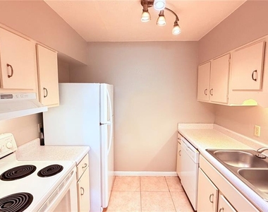 2500 Lee Road - Photo Thumbnail 4