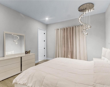 15656 Vetta Drive - Photo Thumbnail 15
