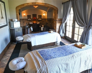 15656 Vetta Drive - Photo Thumbnail 35