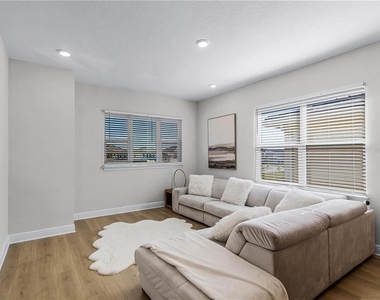 15656 Vetta Drive - Photo Thumbnail 12