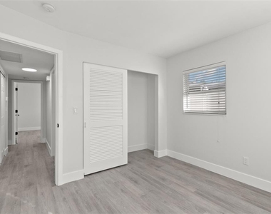 5931 Denver Street Ne - Photo Thumbnail 22