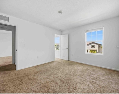 5506 Turkey Creek Way - Photo Thumbnail 11