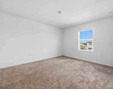 5506 Turkey Creek Way - Photo Thumbnail 8