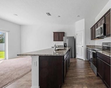 5506 Turkey Creek Way - Photo Thumbnail 5