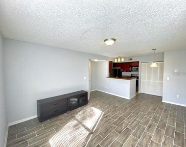 5152 Conroy Road - Photo Thumbnail 2