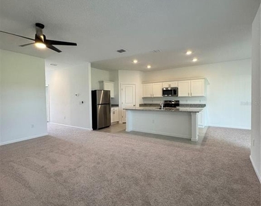 541 Hennepin Loop - Photo Thumbnail 5