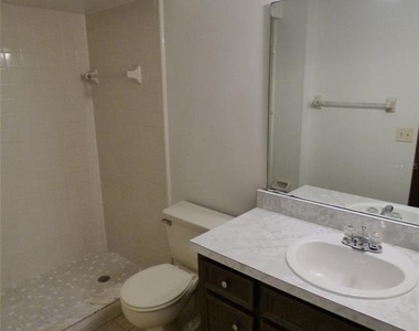 581 Autumn Drive - Photo Thumbnail 7