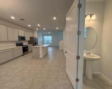 17724 Porter Road - Photo Thumbnail 10