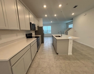 17724 Porter Road - Photo Thumbnail 9