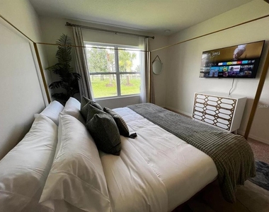 3394 Tawny Grove Place - Photo Thumbnail 9