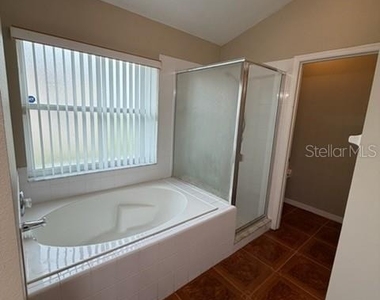 173 Crestwood Pass - Photo Thumbnail 13