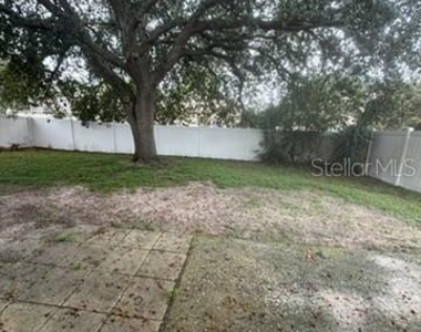 173 Crestwood Pass - Photo Thumbnail 14