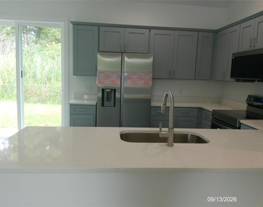 3353 S Combee Road - Photo Thumbnail 2