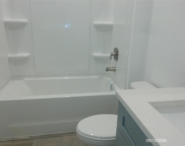 3353 S Combee Road - Photo Thumbnail 13
