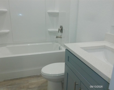 3353 S Combee Road - Photo Thumbnail 10