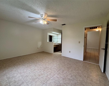 7415 Highland Grove Drive - Photo Thumbnail 15