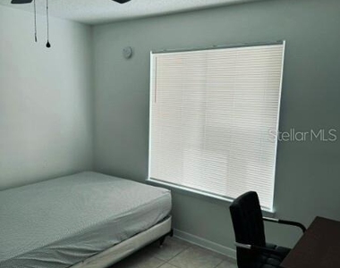 3921 Sw 34th Street - Photo Thumbnail 8
