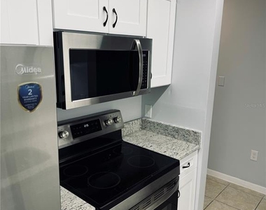 3921 Sw 34th Street - Photo Thumbnail 5