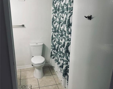 3921 Sw 34th Street - Photo Thumbnail 7